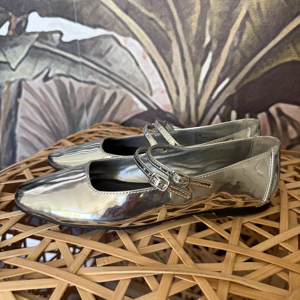 Steve Madden Alisah Silver Foil Flat Shoes metallic Mary Jane ballet flats - Picture 2 of 8